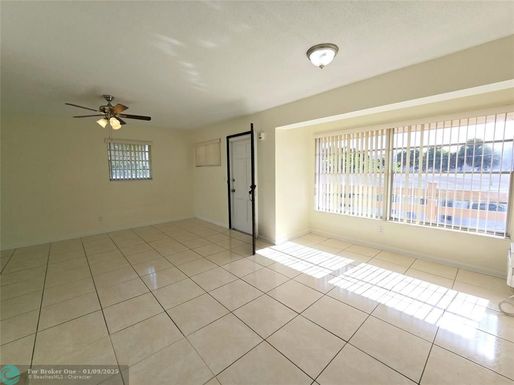 3000 43rd Ter, Lauderdale Lakes, FL 33313