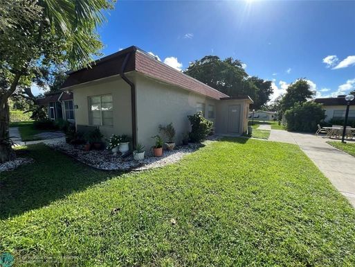 2002 Natura Blvd, Deerfield Beach, FL 33441