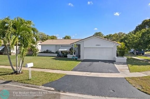 2501 98th Ln, Coral Springs, FL 33065