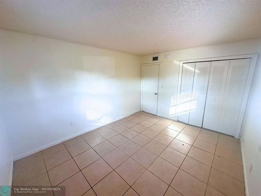 2221 58th Ter, Lauderhill, FL 33313