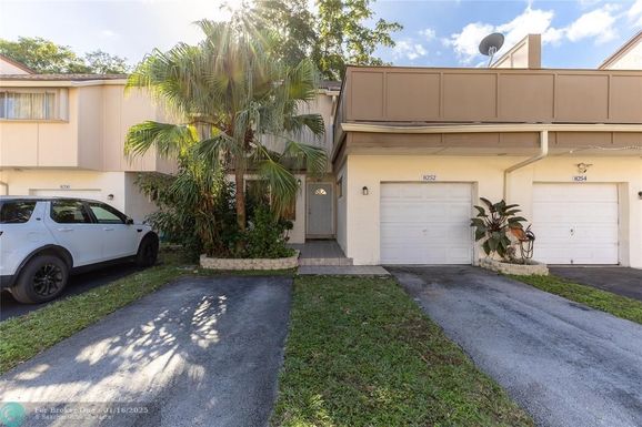 8252 9th St, Fort Lauderdale, FL 33324