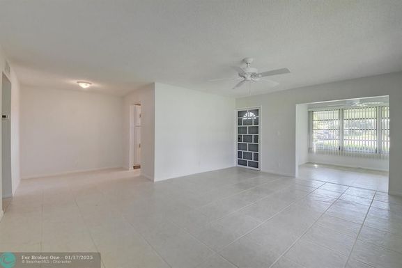 417 High Point Blvd, Delray Beach, FL 33445