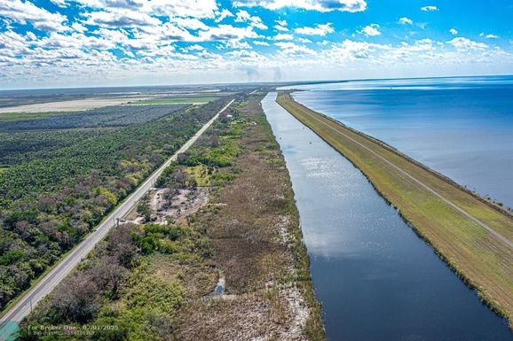 15460 Conners Hwy, Okeechobee, FL 34974