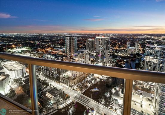 100 Las Olas Blvd, Fort Lauderdale, FL 33301