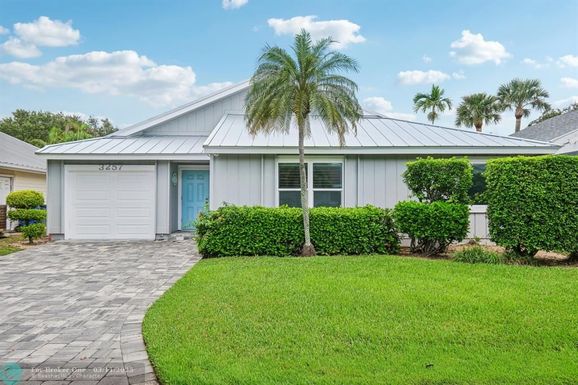 3257 Catamaran Terrace, Jensen Beach, FL 34957