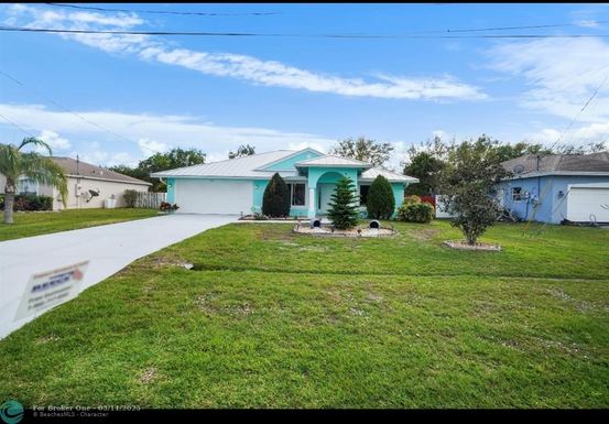 5861 Cullom Cir, Port St Lucie, FL 34986