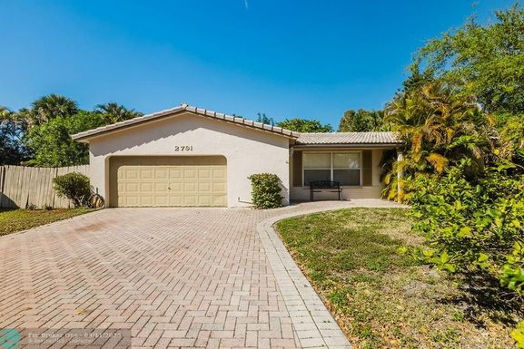 2791 83rd Ter, Coral Springs, FL 33065