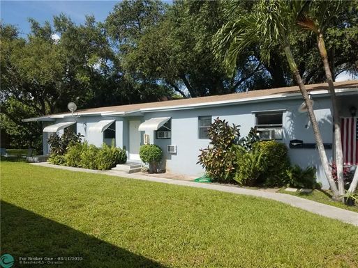 2318 Van Buren St, Hollywood, FL 33020