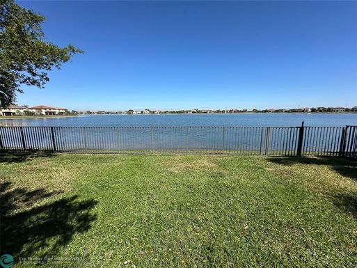 9751 Blue Isle Bay, Parkland, FL 33076