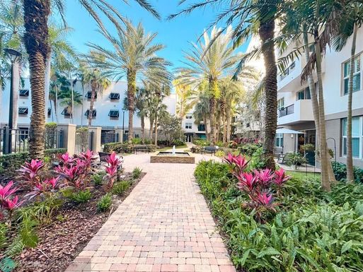 2421 65th St, Fort Lauderdale, FL 33308