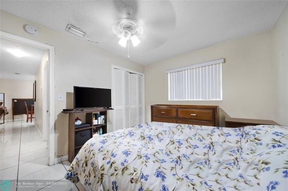 4360 Riverside Dr, Coral Springs, FL 33065