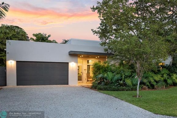 2626 5th Ter, Wilton Manors, FL 33334