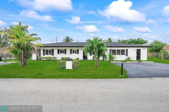 1901 14th Ave, Fort Lauderdale, FL 33311
