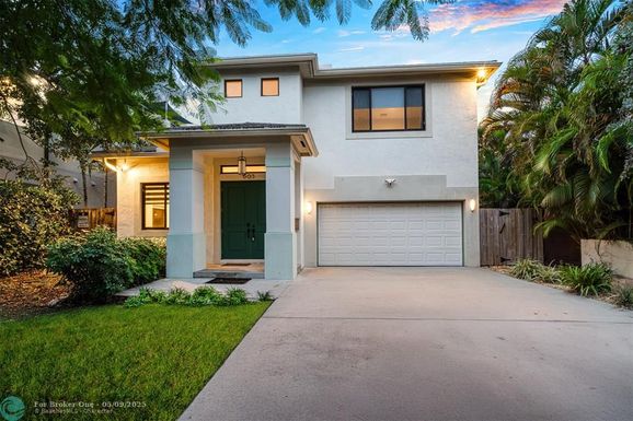 605 15th Ave, Fort Lauderdale, FL 33304