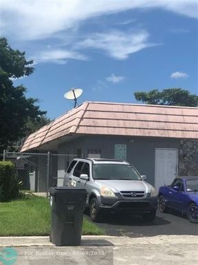 7755 10th St, Pompano Beach, FL 33068