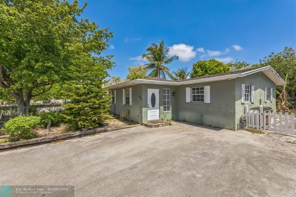5360 10th Ave, Deerfield Beach, FL 33064