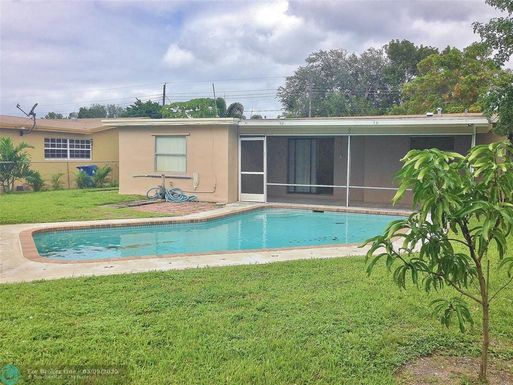 7510 23rd St, Sunrise, FL 33313