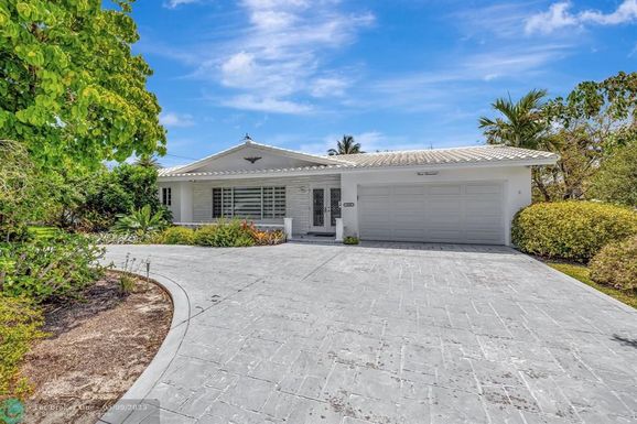 3000 45th St, Lighthouse Point, FL 33064