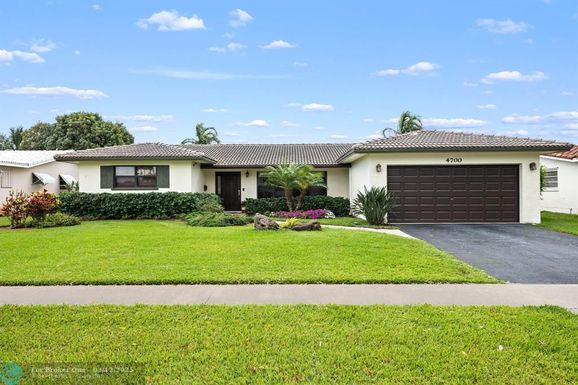 4700 Grant St, Hollywood, FL 33021