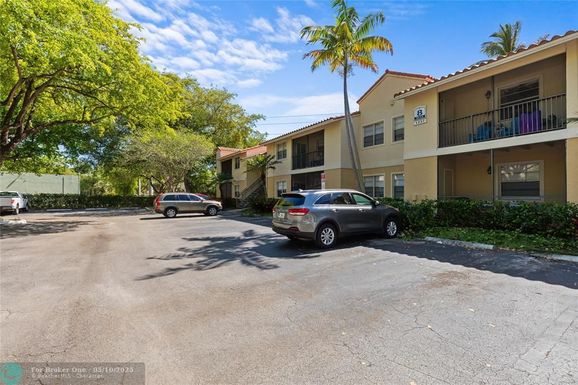 1237 46th Ave, Pompano Beach, FL 33069
