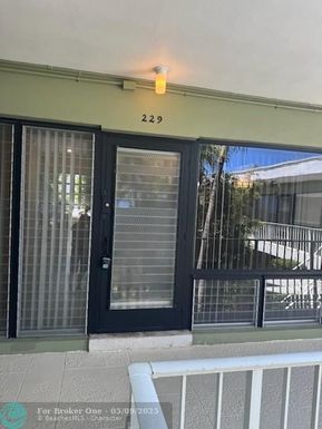 1911 8th Ct, Fort Lauderdale, FL 33304