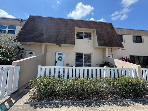 8090 12th St, Margate, FL 33063