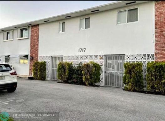 1717 Rodman St, Hollywood, FL 33020