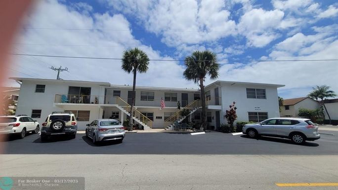 1907 4th St, Deerfield Beach, FL 33441
