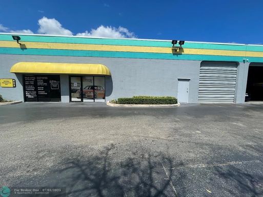 4651 51st St, Davie, FL 33314