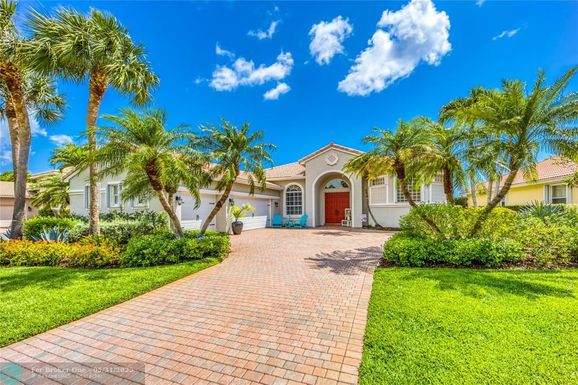 6945 Bay Hill Dr, Stuart, FL 34997