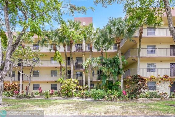 3161 47th Ter, Lauderdale Lakes, FL 33319