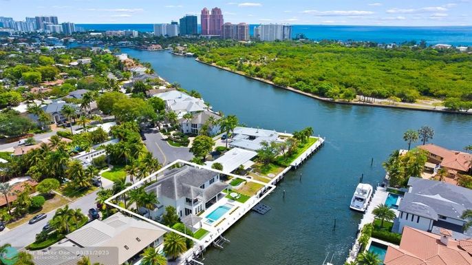2746 18th St, Fort Lauderdale, FL 33305