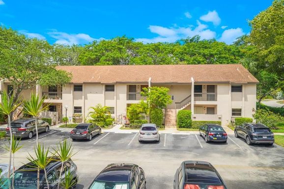 4105 22nd St, Coconut Creek, FL 33066