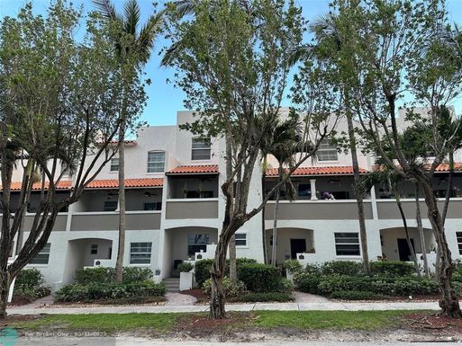 3225 5th Ct, Pompano Beach, FL 33062