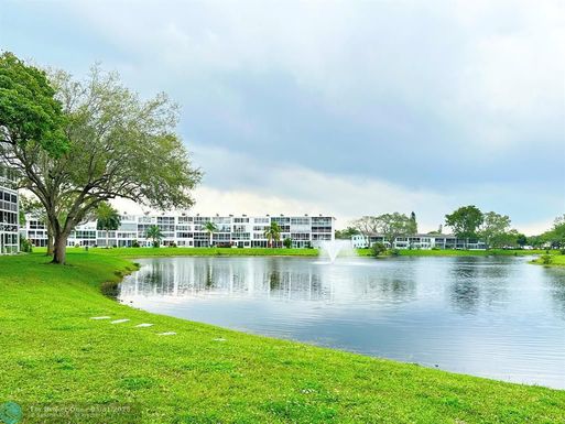 1014 Islewood D, Deerfield Beach, FL 33442