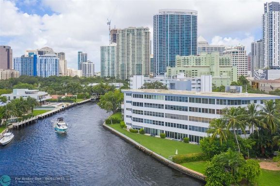 818 4th St, Fort Lauderdale, FL 33301