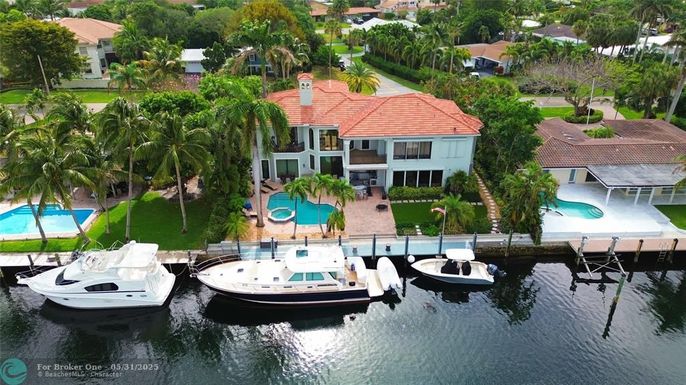 2817 26th Ave, Lighthouse Point, FL 33064