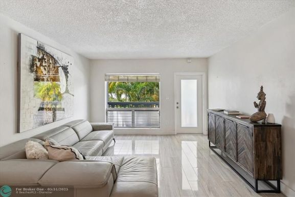 1125 30th Ct, Wilton Manors, FL 33311