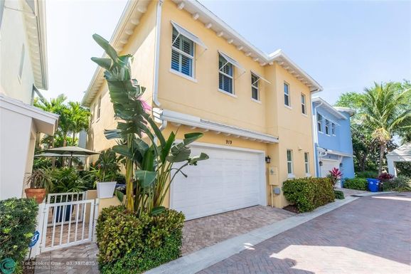 919 Victoria Park Rd, Fort Lauderdale, FL 33304