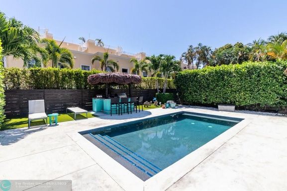 912 17th Ter, Fort Lauderdale, FL 33304