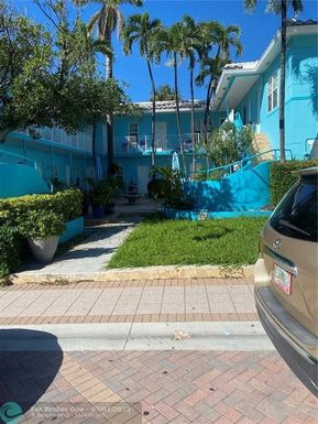 321 Minnesota St, Hollywood, FL 33019
