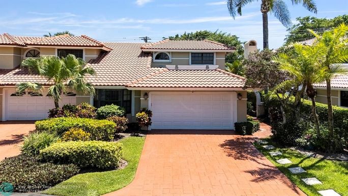 727 Villa Portofino Cir, Deerfield Beach, FL 33442