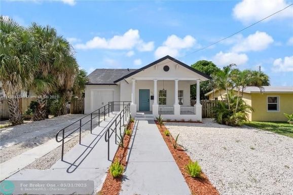 1016 14th St, West Palm Beach, FL 33401