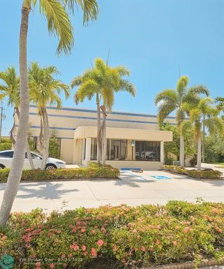 300 Business Park Way, West Palm Beach, FL 33411