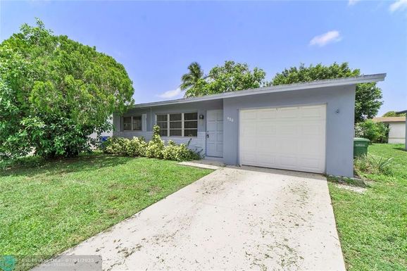 980 69th Ave, Margate, FL 33063