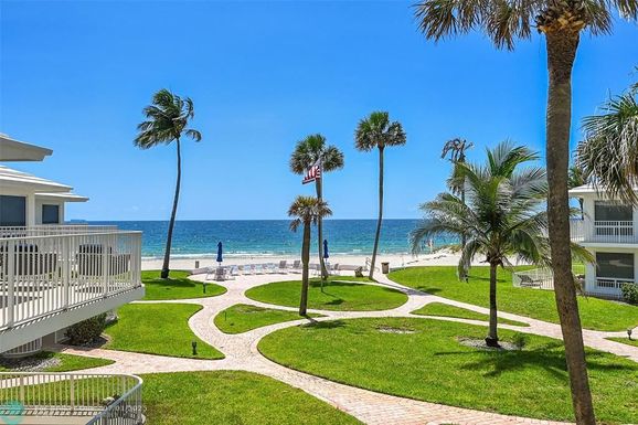 1530 Ocean Blvd, Lauderdale By The Sea, FL 33062
