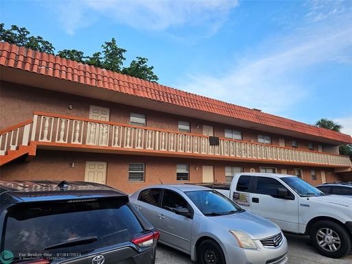 7830 33rd St, Hollywood, FL 33024