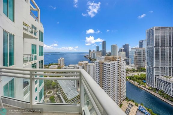 900 Brickell Key Blvd, Miami, FL 33131
