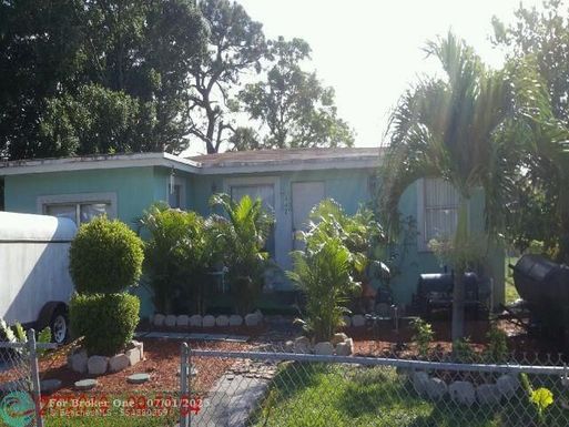 642 14th Way, Fort Lauderdale, FL 33311