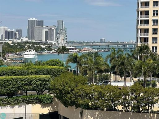 540 Brickell Key Dr, Miami, FL 33131